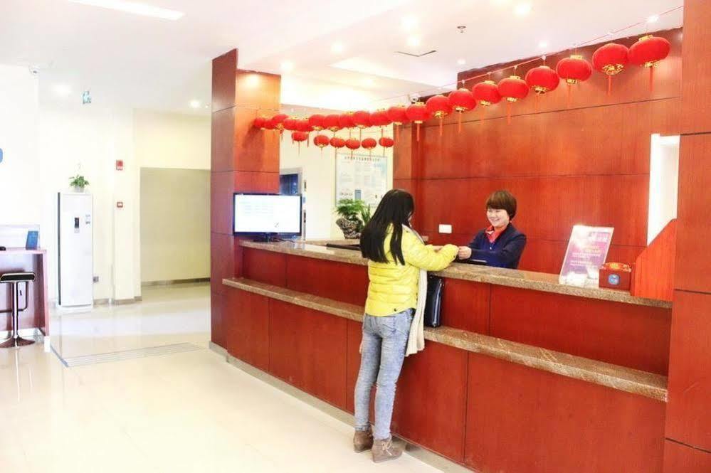 Hanting Hotel Yibin Zhongshan Street المظهر الخارجي الصورة