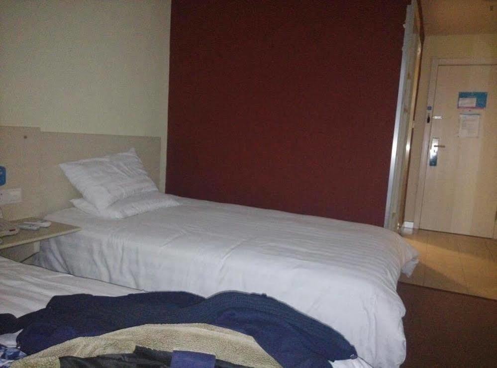 Hanting Hotel Yibin Zhongshan Street المظهر الخارجي الصورة
